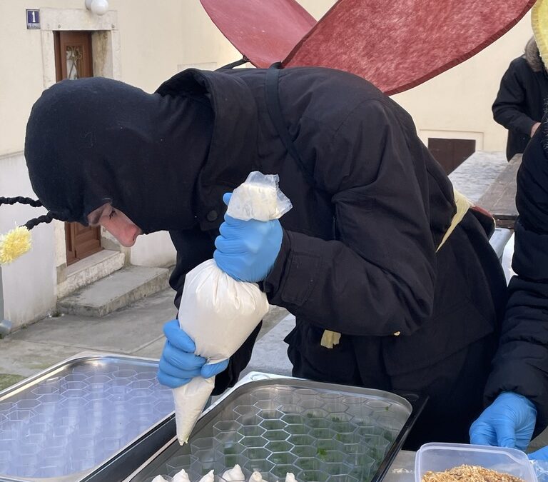 Bljak Fest Omišalj – Bikaherétől a disznószemig: karneváli gasztro-őrület Krk szigetén