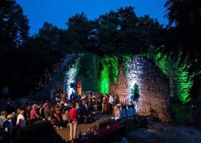 Gradec na misečini esti rendezvény a várromoknál, Krk sziget